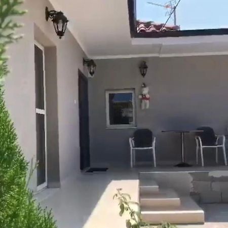 Soren House Vlorë Esterno foto
